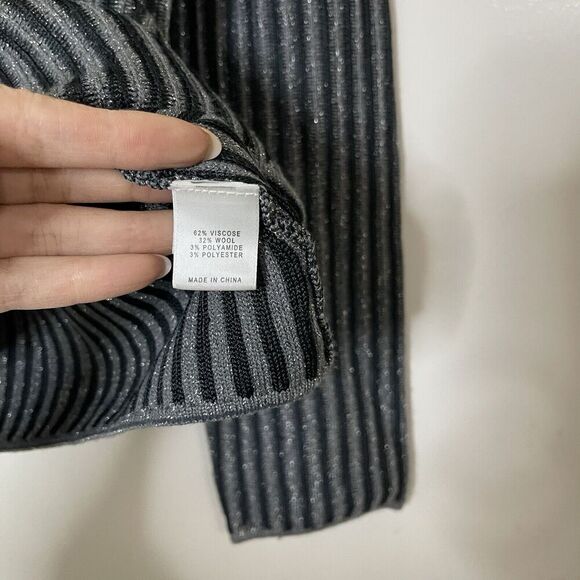 ST. JOHN midnight blue long sleeve silver shimmer stripe knit top size medium - Picture 4 of 6